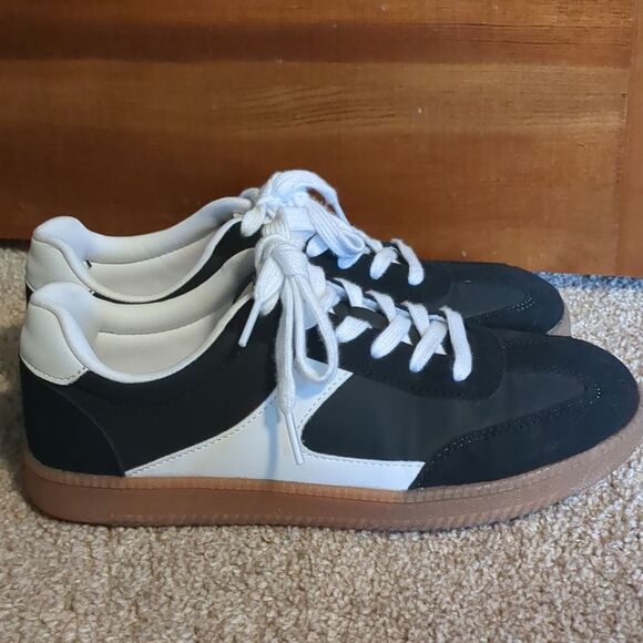 NOBO Black and White Sneakers Casual Women's Size 7 EUC - Picture 5 of 6
